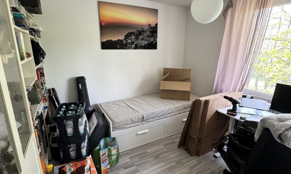 SHG+++ Schöne 3,5-Zimmerwohnung mit Balkon - Kernsanierte Fassade