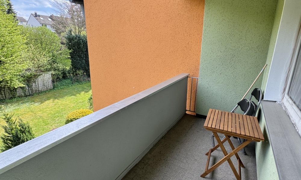 SHG+++ Schöne 3,5-Zimmerwohnung mit Balkon - Kernsanierte Fassade