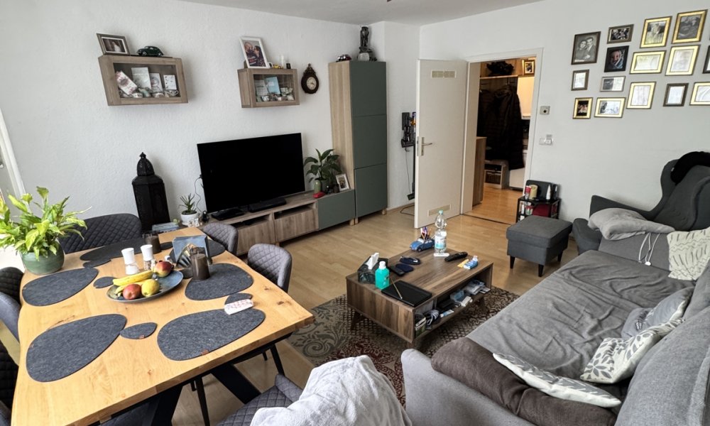 SHG+++ Schöne 3,5-Zimmerwohnung mit Balkon - Kernsanierte Fassade