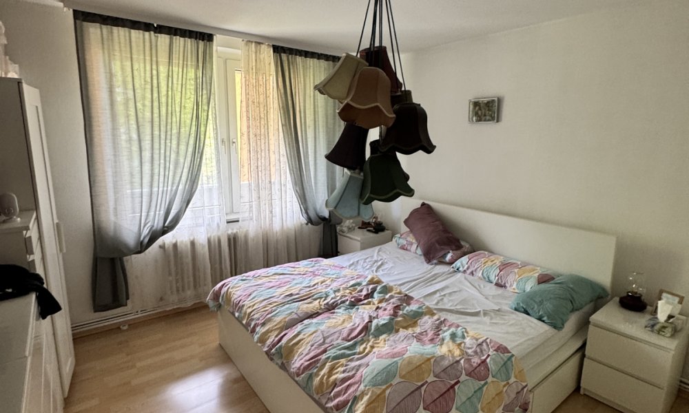 SHG+++ Schöne 3,5-Zimmerwohnung mit Balkon - Kernsanierte Fassade