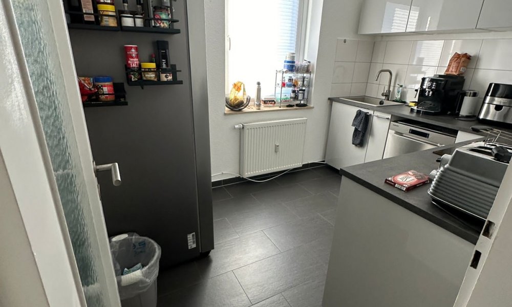 SHG+++ Kernsanierte 2,5-Zimmerwohnung mit Balkon ab sofort !