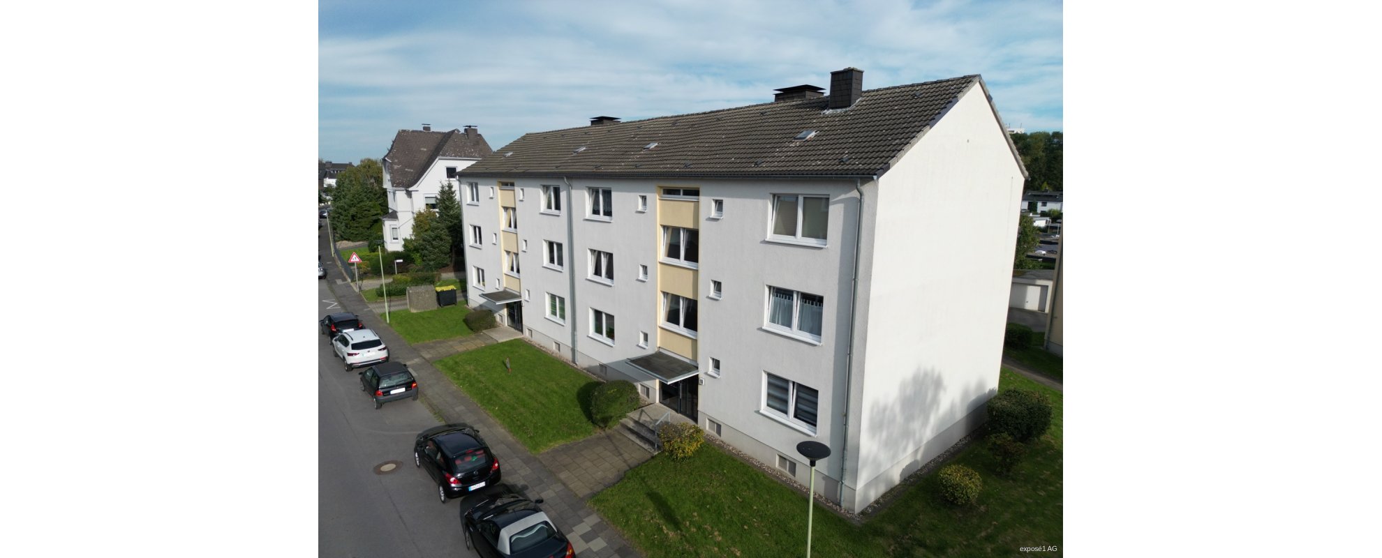 SHG+++ Kernsanierte 2,5-Zimmerwohnung mit Balkon ab sofort !