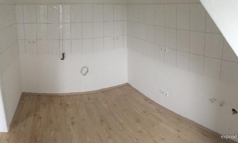 SHG+++ Gemütliche 2,5-Zimmer-Dachgeschosswohnung in Eilpe zu vermieten