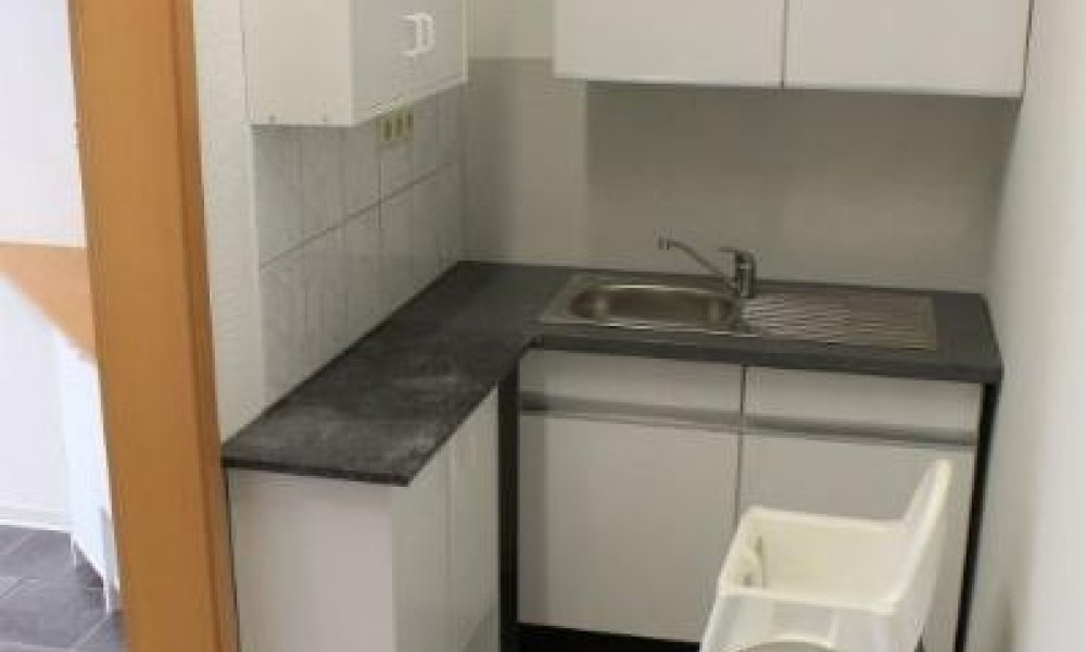 +++ expose1 - Schönes ruhiges Ladenlokal zu vermieten