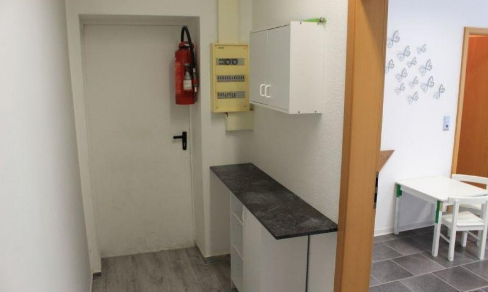 +++ expose1 - Schönes ruhiges Ladenlokal zu vermieten