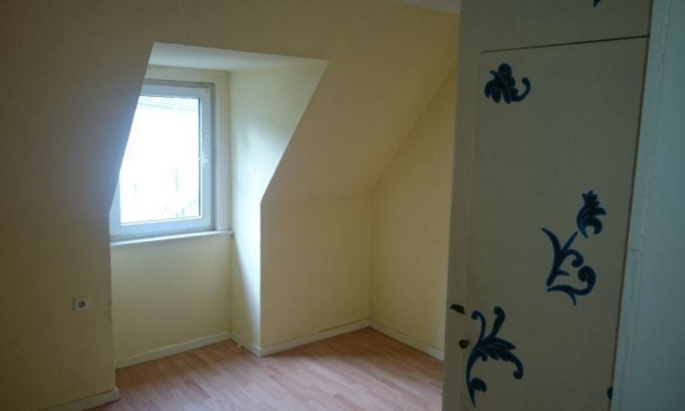 SHG+++ Gemütliche außergewöhnliche Dachgeschosswohnung in Eilpe zu vermieten