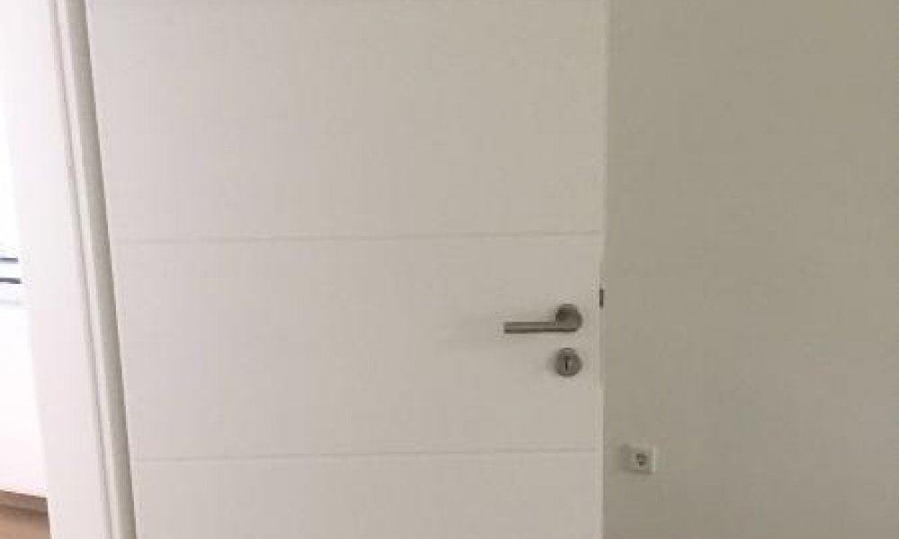 SHG++++ hochwertig sanierte und großzügige 4-Zimmer Wohnung im 3. OG zu vermieten