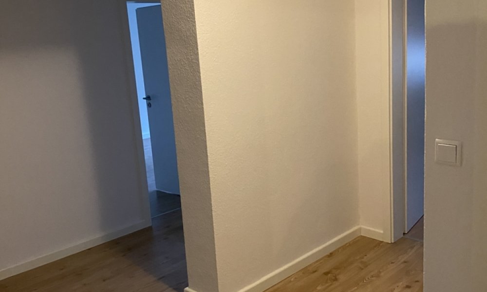 SHG+++ KERNSANIERTE 4-Zimmer Wohnung mit offener Küche