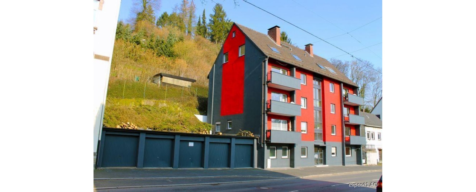 SHG+++ Vor kurzem renovierte und gemütliche Dachgeschosswohnung