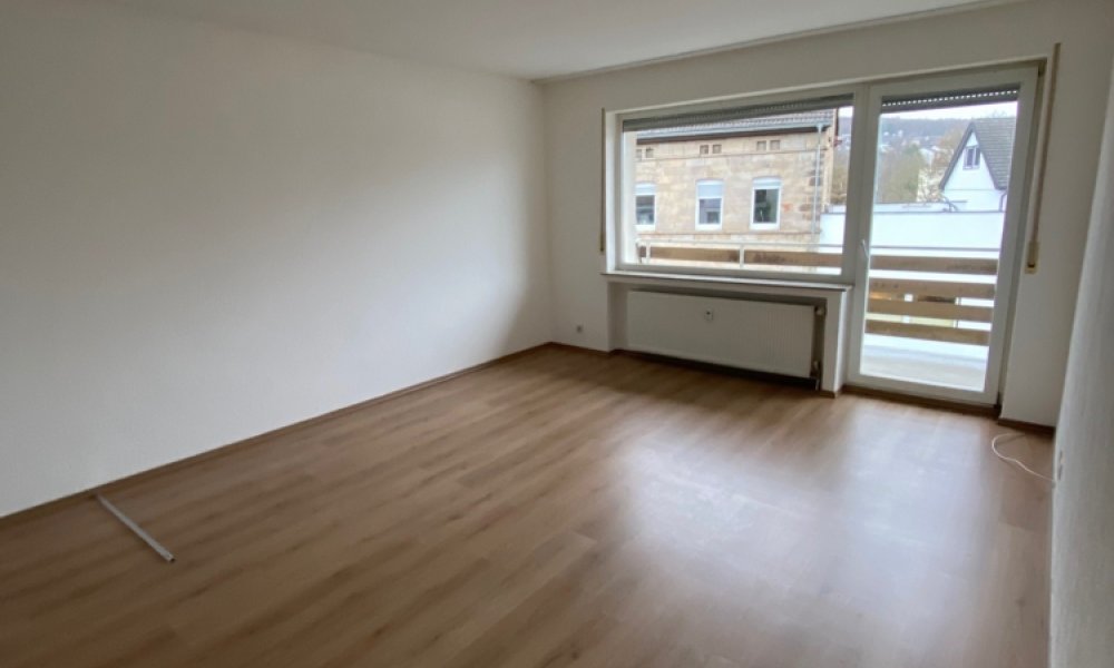 SHG+++ Schöne altersgerechte 2,5 Zimmer Wohnung mit Balkon