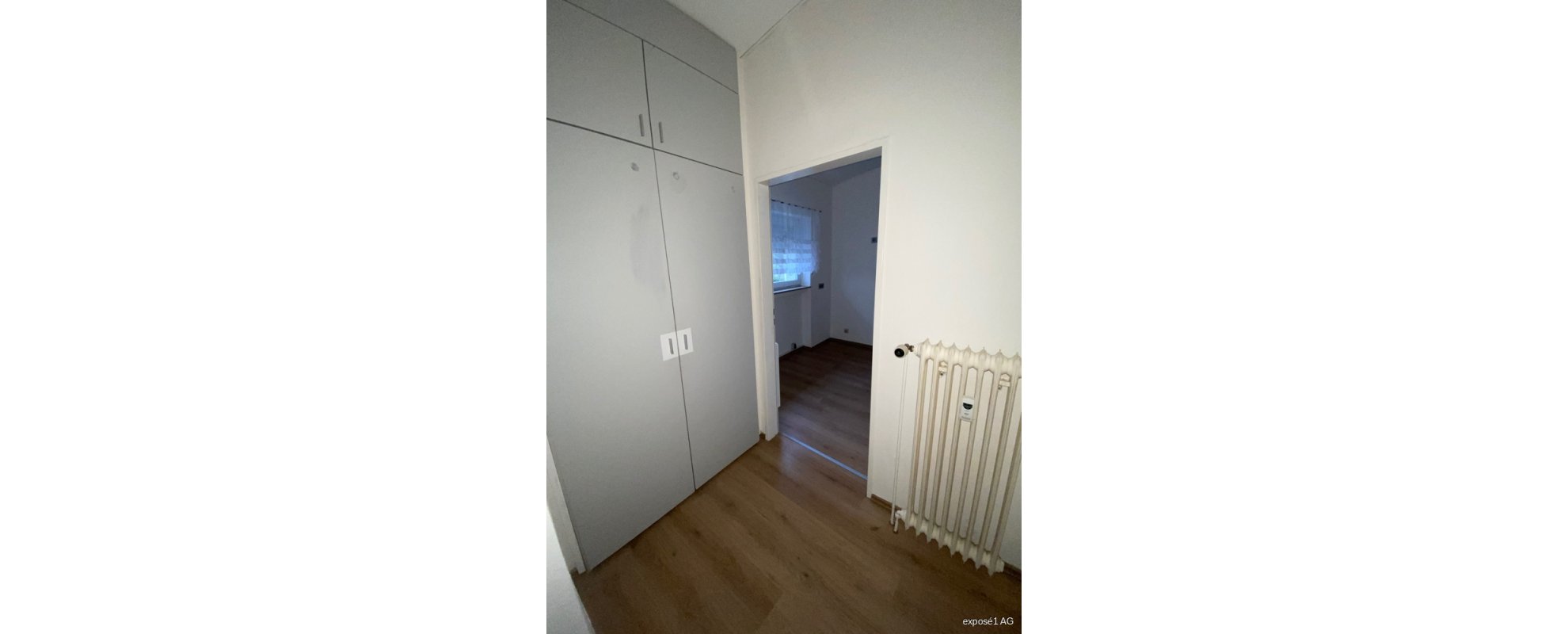 Flur inkl. Einbauschrank