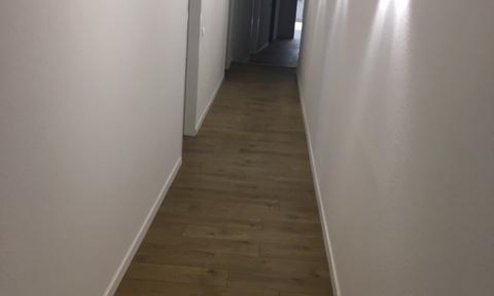 SHG+++ Großzügiges kernsaniertes Büro/Praxis in zentraler Lage