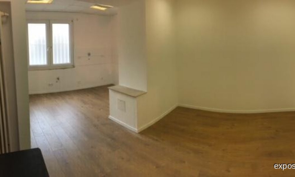 SHG+++ Großzügiges kernsaniertes Büro/Praxis in zentraler Lage