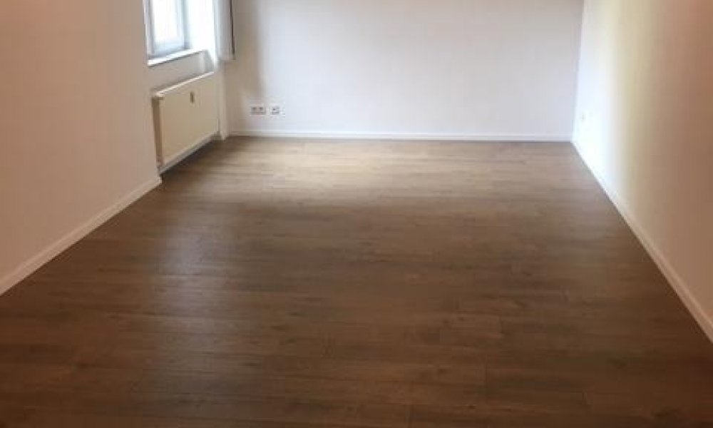 SHG+++ kersaniertes Büro/Praxis in zentraler Lage