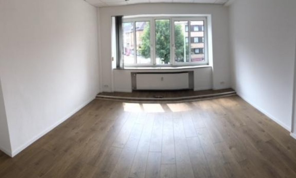 SHG+++ kersaniertes Büro/Praxis in zentraler Lage
