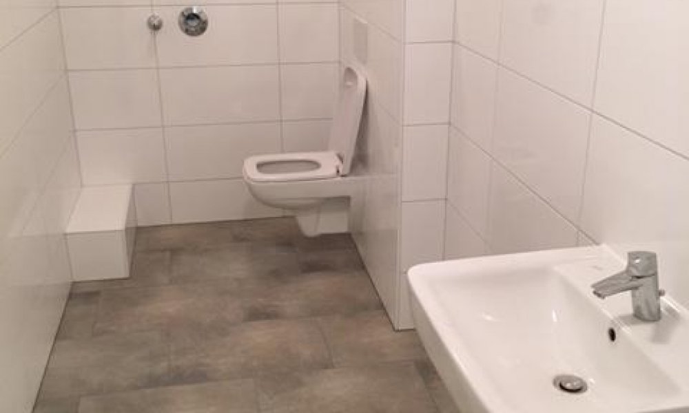 SHG+++ Großzügiges kernsaniertes Büro/Praxis in zentraler Lage