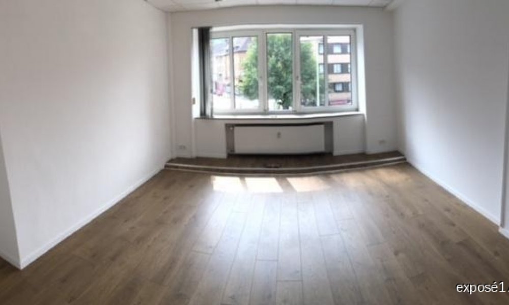 SHG+++ Großzügiges kernsaniertes Büro/Praxis in zentraler Lage