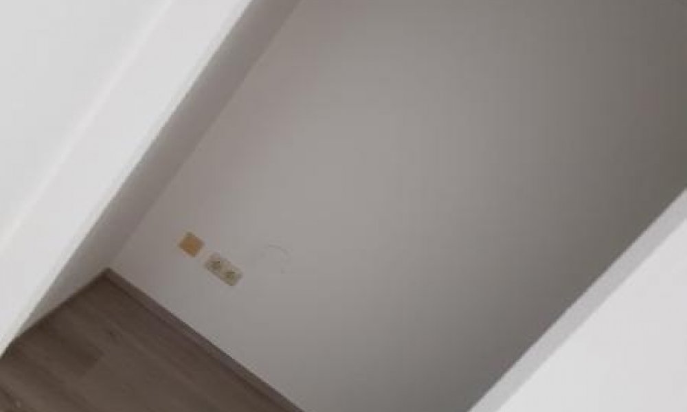 SHG+++ Schöne 3,5 Zimmer Wohnung mit Vorgarten