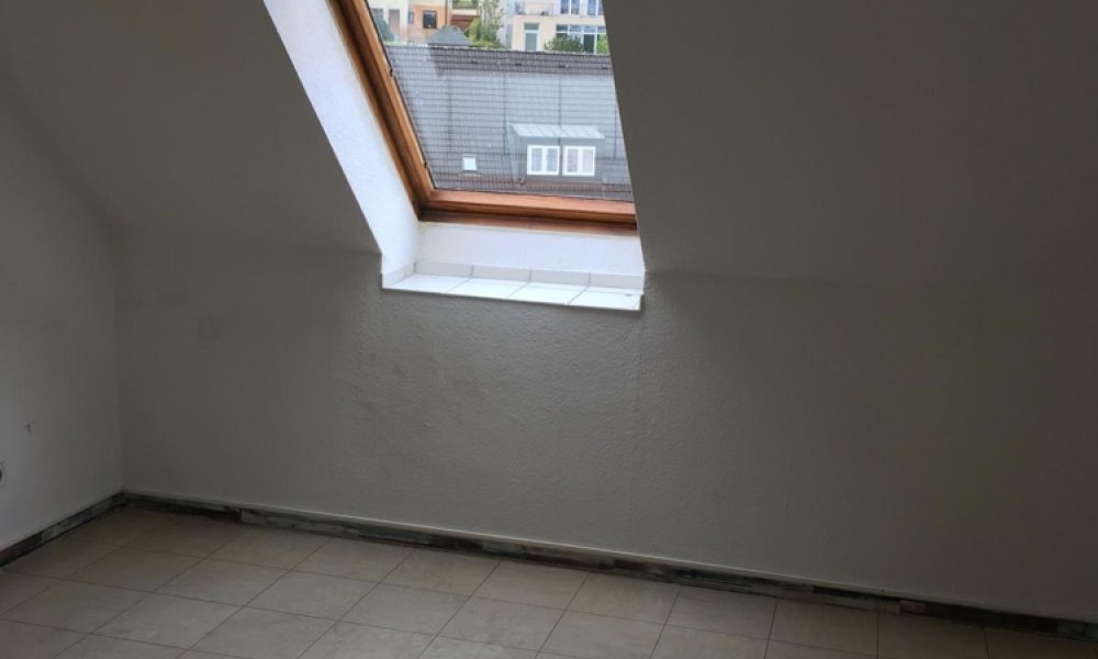 SHG+++ Schöne 2,5 Zimmer Dachgeschosswohnung in Hagen-Eilpe