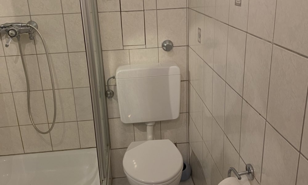 SHG+++ 2 Zimmerwohnung mit Küche
