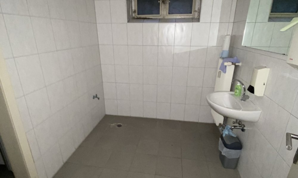 SHG+++ Günstiges Ladenlokal an stark frequentierter Hauptstraße - *Umbau durch Vermieter möglich*