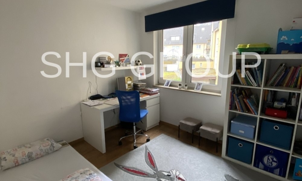 SHG+++ 4,5 Zimmer-Wohnung mit Balkon-Wintergarten - Wohnberechtigungsschein (WBS) notwendig