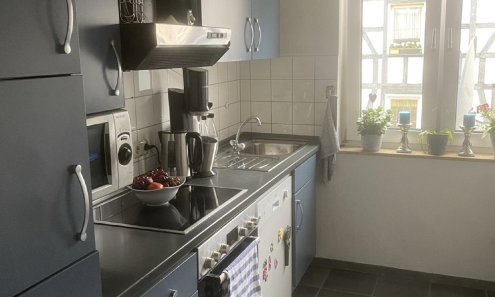 SHG+++ Schöne 4,5 Zimmer-Wohnung mit Balkon-Wintergarten - Wohnberechtigungsschein (WBS) notwendig
